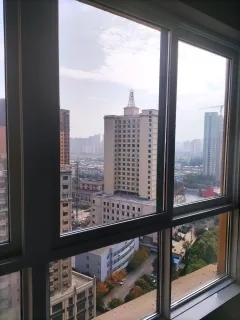 开荒保洁，搬厂搬家，地毯清洗，玻璃清洗