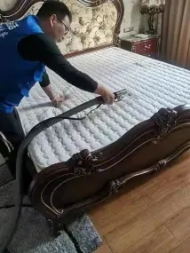 沙发翻新·空调清洗 洗衣机清洗 洗空调 洗地毯