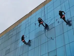 高空清洗/擦玻璃/精细化保洁/开荒保洁/日常/物业保洁