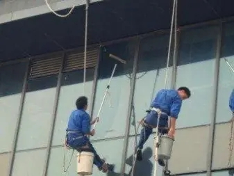 高空作业/外墙清洗/ 提供玻璃清洗,广告牌清洗,高 高空作业/外墙清洗/ 提供玻璃清洗,广告牌清洗,高