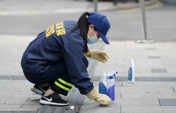 管道疏通；管道清洁服务，污水处理及其再生利用；专业保洁、清洗