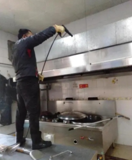 锅炉清洗，油烟机  设备保洁