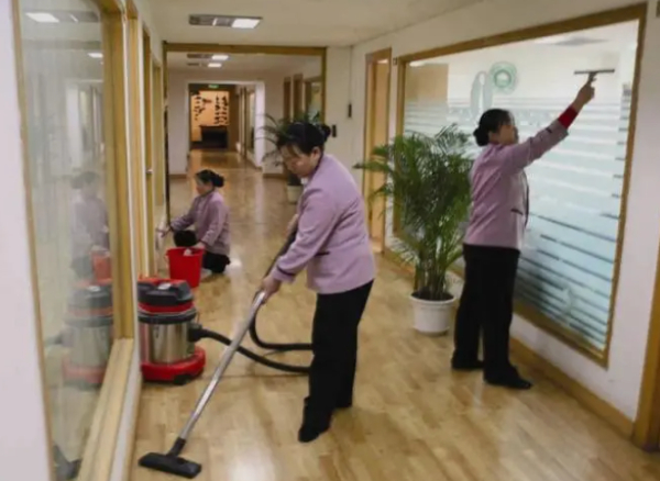单位 保洁，酒店、商场等公共场所的日常保洁、清扫、护理