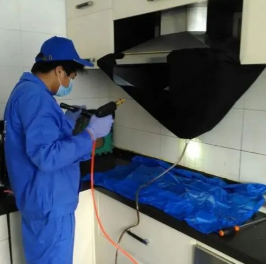 清洗厨房油烟机 清洗油烟机、保洁托管、开荒保洁
