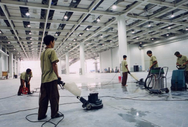 常年.保洁 专业常年保洁 。擦玻璃。同城跑腿 新居保洁。钟点