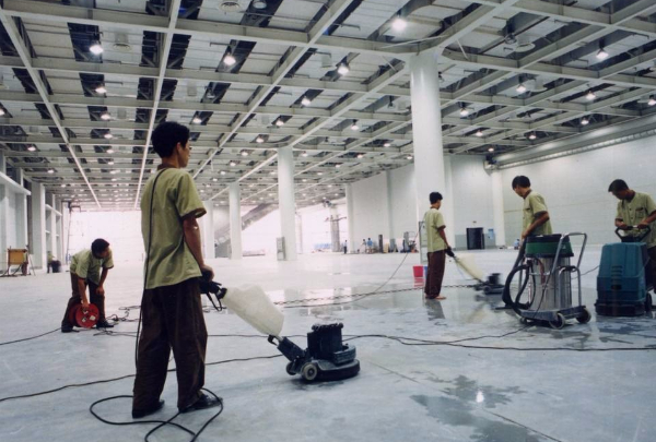 专业家庭保洁。开荒保洁、物业保洁;日常保洁、 精细清洗.