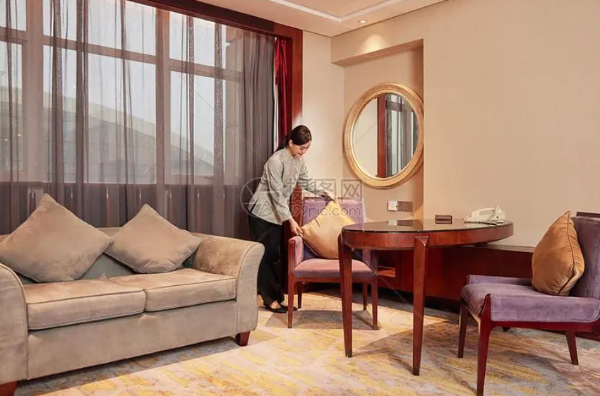 油烟机清洗。 单位清洗。我们'是您可靠的清洁解决方案 供应商