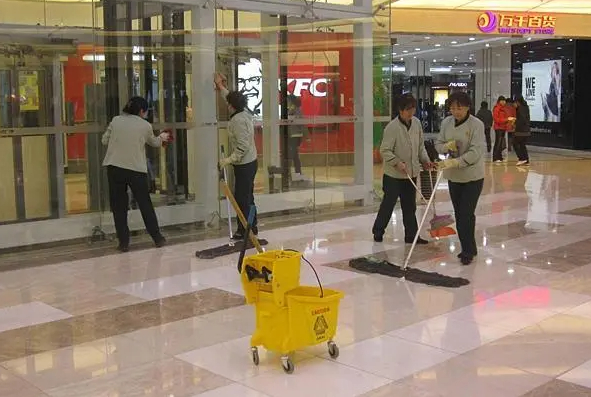 钟点工小时工陪护老人 护理病人专人接送