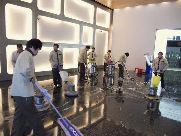 钟点工小时工陪护老人护 理病人专人接送